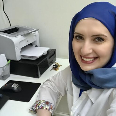 Dr Manal Adi