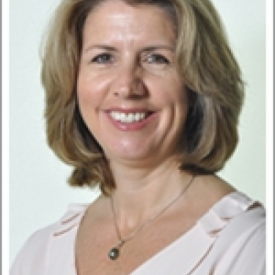 Dr Heli Spalding